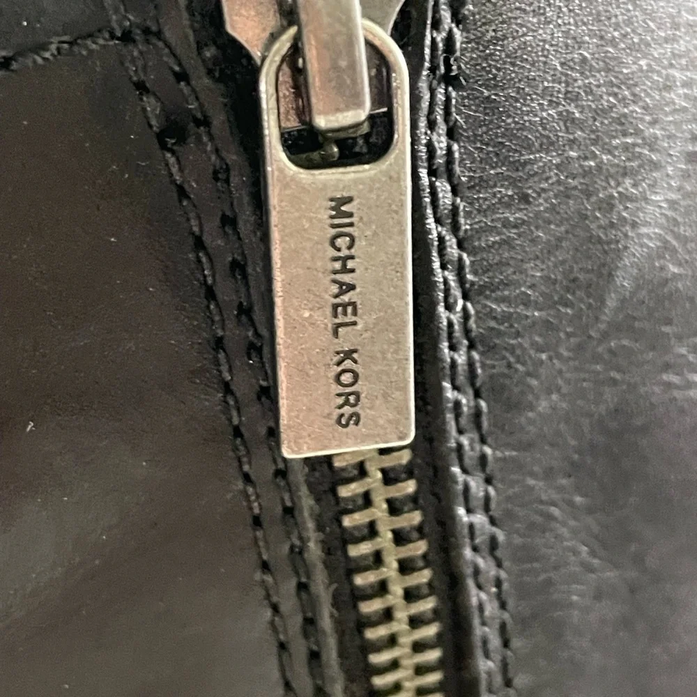 New! MICHAEL KORS DORA BLACK BOOTS SIZE 10